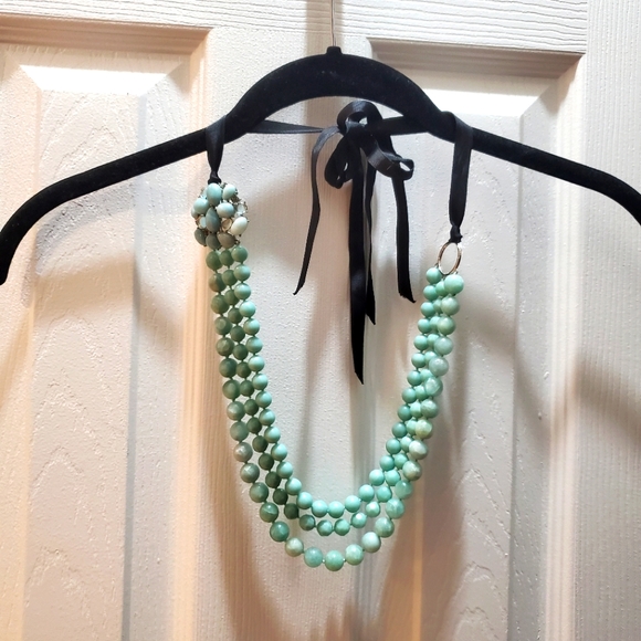 Talbots 3 Tier Jade Necklace NIB - Picture 1 of 3